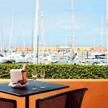 Nh Marina Hotel