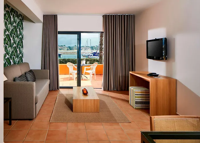 Nh Marina Отель 4*