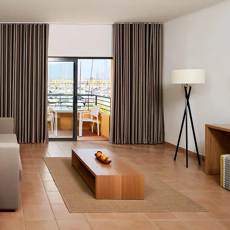 Nh Marina מלון 4*