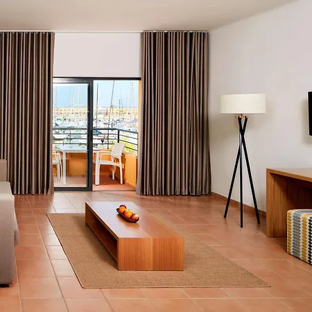 Nh Marina מלון 4*