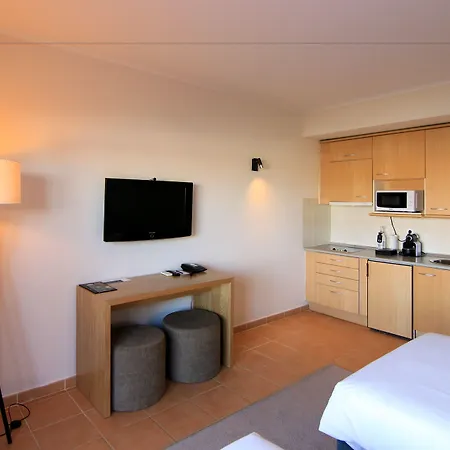 מלון Nh Marina פורטימאו