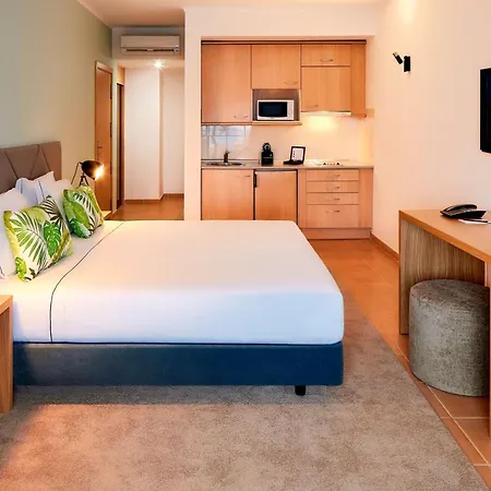Szálloda Nh Marina 4*