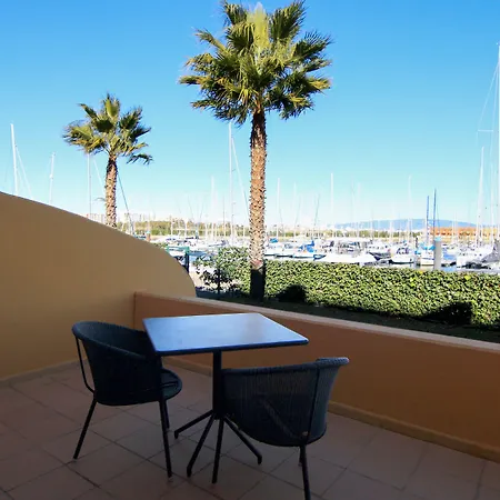 Nh Marina Hotel